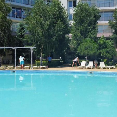 Yves 2 Bed Apart At Sun Village Sunny Beach Not Far Away From The Sea Екстер'єр фото