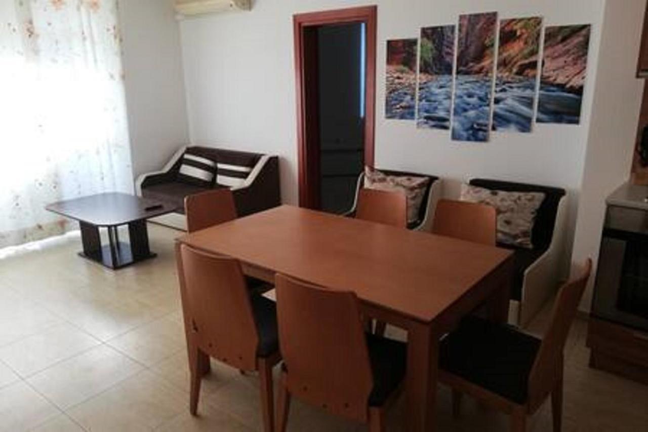 Yves 2 Bed Apart At Sun Village Sunny Beach Not Far Away From The Sea Екстер'єр фото
