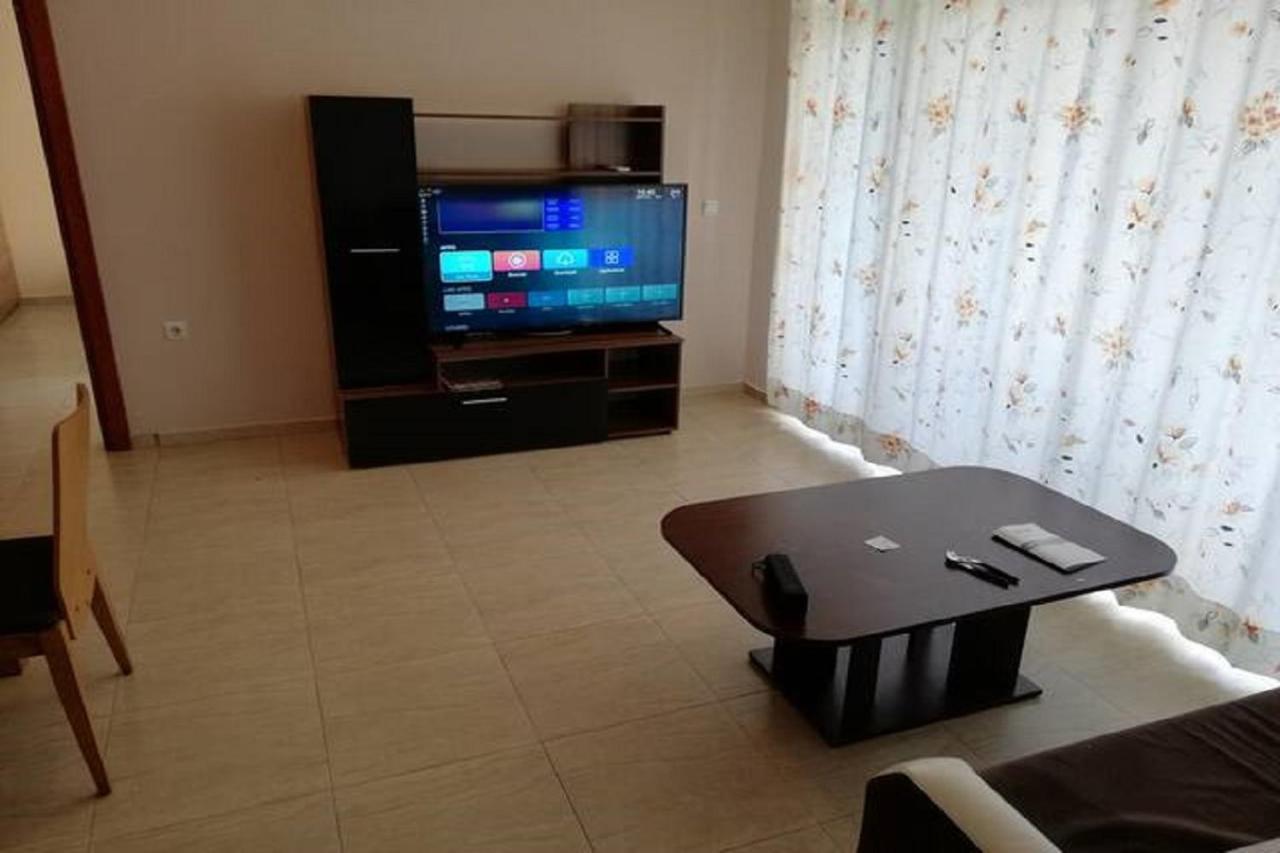 Yves 2 Bed Apart At Sun Village Sunny Beach Not Far Away From The Sea Екстер'єр фото