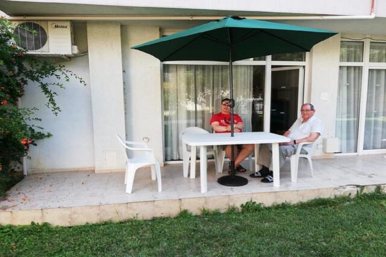 Yves 2 Bed Apart At Sun Village Sunny Beach Not Far Away From The Sea Екстер'єр фото