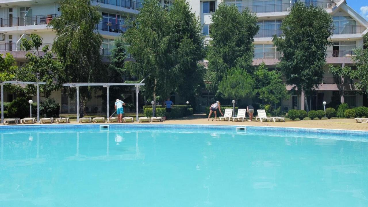 Yves 2 Bed Apart At Sun Village Sunny Beach Not Far Away From The Sea Екстер'єр фото